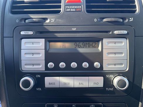 Used 2010 Volkswagen Jetta SE image 20