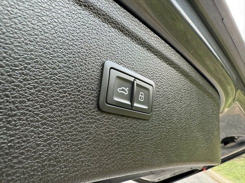 Used 2022 Audi Q5 2.0T Premium Plus w/ Premium Plus Package image 35