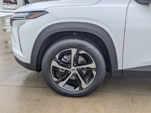 New 2026 Chevrolet Trax RS w/ Driver Confidence Package image 10