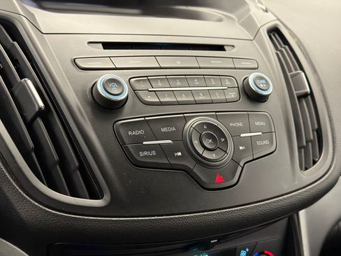 Used 2017 Ford C-MAX SE FWD image 25