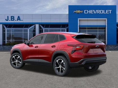 New 2026 Chevrolet Trax RS w/ Sunroof Package FWD image 3