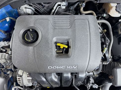 Used 2017 Hyundai Elantra Value Edition w/ Cargo Package image 39