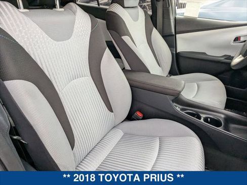 Used 2018 Toyota Prius Two image 24