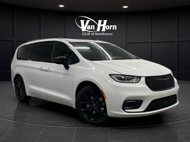 New 2026 Chrysler Pacifica Select w/ S Appearance Package FWD image 1