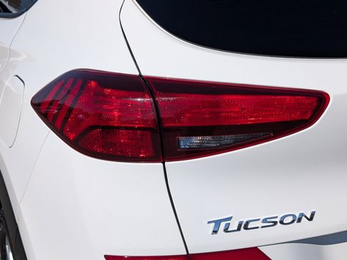 Used 2021 Hyundai Tucson Value w/ Cargo Package image 12