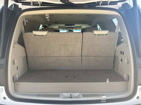 Used 2019 GMC Yukon Denali w/ Denali Ultimate Package image 8