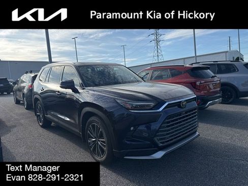 Used 2025 Toyota Grand Highlander AWD Hybrid image 3
