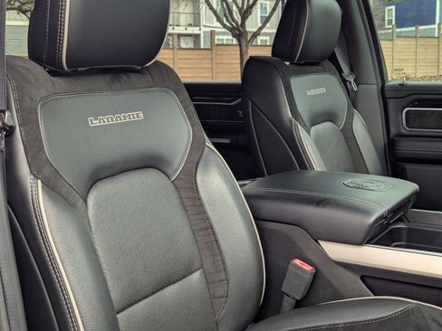 Used 2019 RAM 1500 Laramie image 30