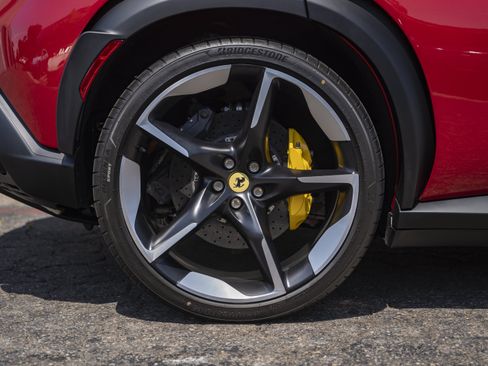 Used 2026 Ferrari Purosangue AWD/4WD image 11