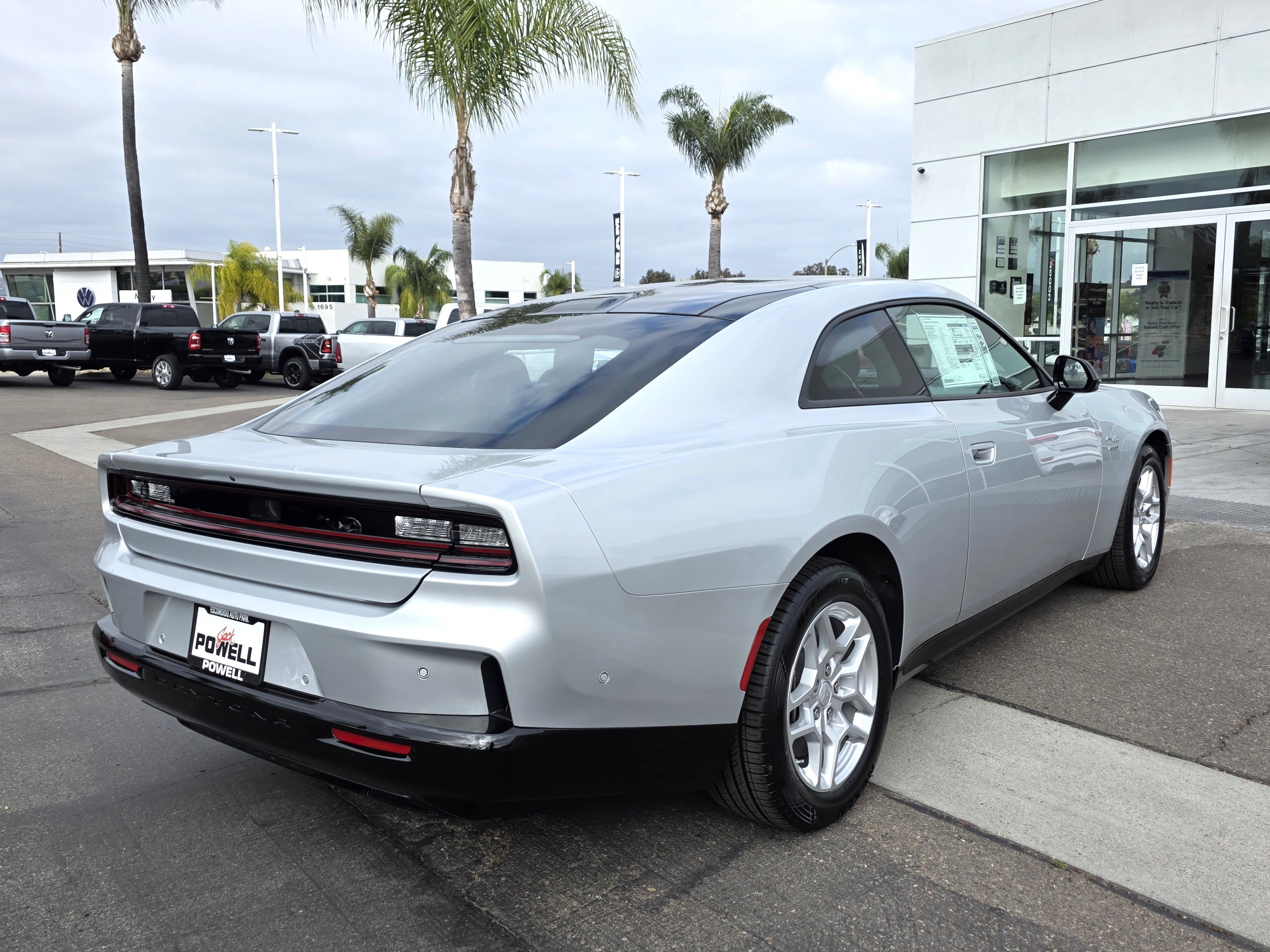 New 2025 Dodge Charger Daytona R/T w/ Sun & Sound Package AWD/4WD image 5