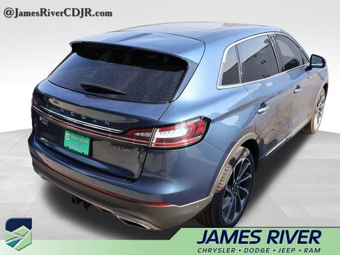 Used 2019 Lincoln Nautilus Reserve AWD/4WD image 5