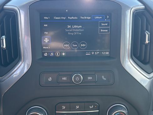 Certified 2025 Chevrolet Silverado 1500 Custom image 28