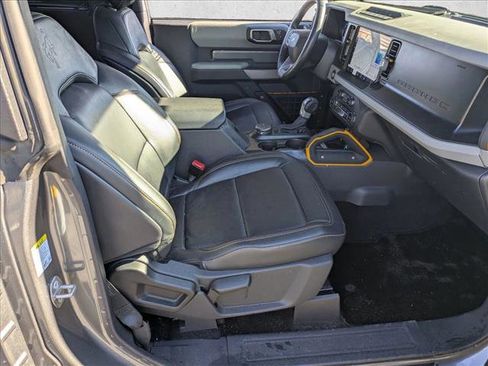 Used 2023 Ford Bronco Badlands image 19