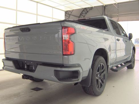 Used 2024 Chevrolet Silverado 1500 Custom AWD/4WD image 2