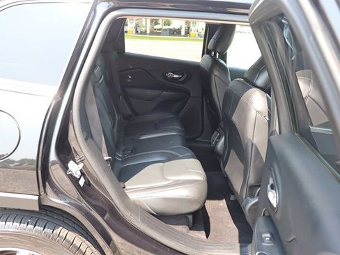 Used 2016 Jeep Cherokee Limited w/ Trailer Tow Group AWD/4WD image 26