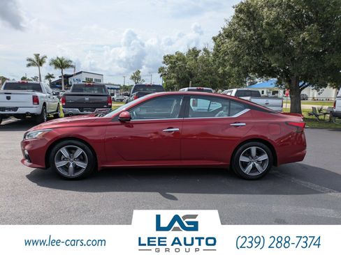 Used 2022 Nissan Altima 2.5 SL FWD image 6