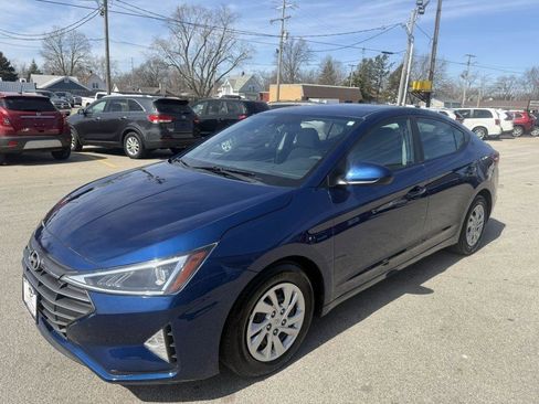 Used 2020 Hyundai Elantra SE FWD image 4
