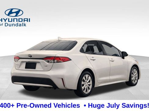 Used 2021 Toyota Corolla LE FWD image 2