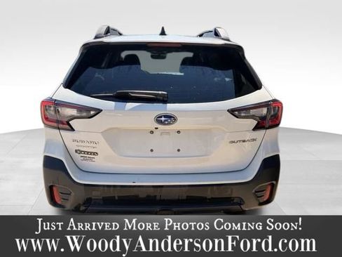 Used 2021 Subaru Outback AWD/4WD image 6