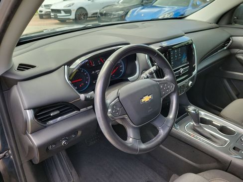 Used 2019 Chevrolet Traverse LT FWD image 19