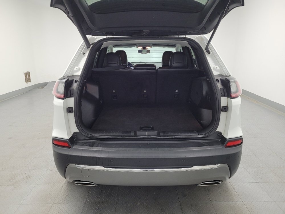 Used 2019 Jeep Cherokee Limited AWD/4WD image 29