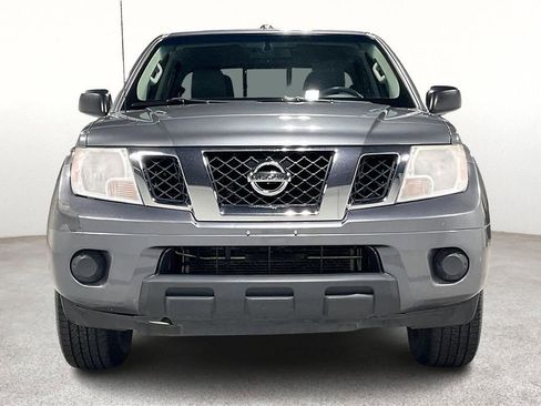 Used 2017 Nissan Frontier SV image 5