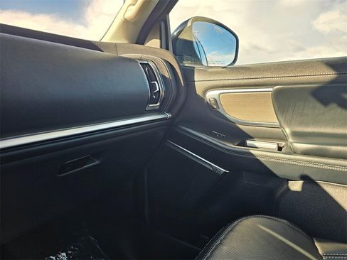 Certified 2025 Ford Expedition Max Platinum image 25