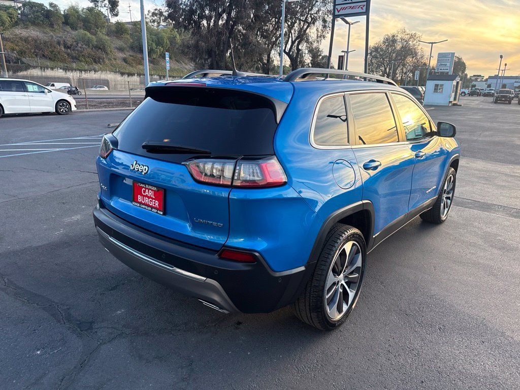 Certified 2022 Jeep Cherokee Limited w/ Elite Package AWD/4WD image 9