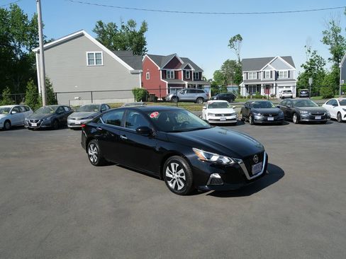 Used 2020 Nissan Altima 2.5 S AWD/4WD image 2