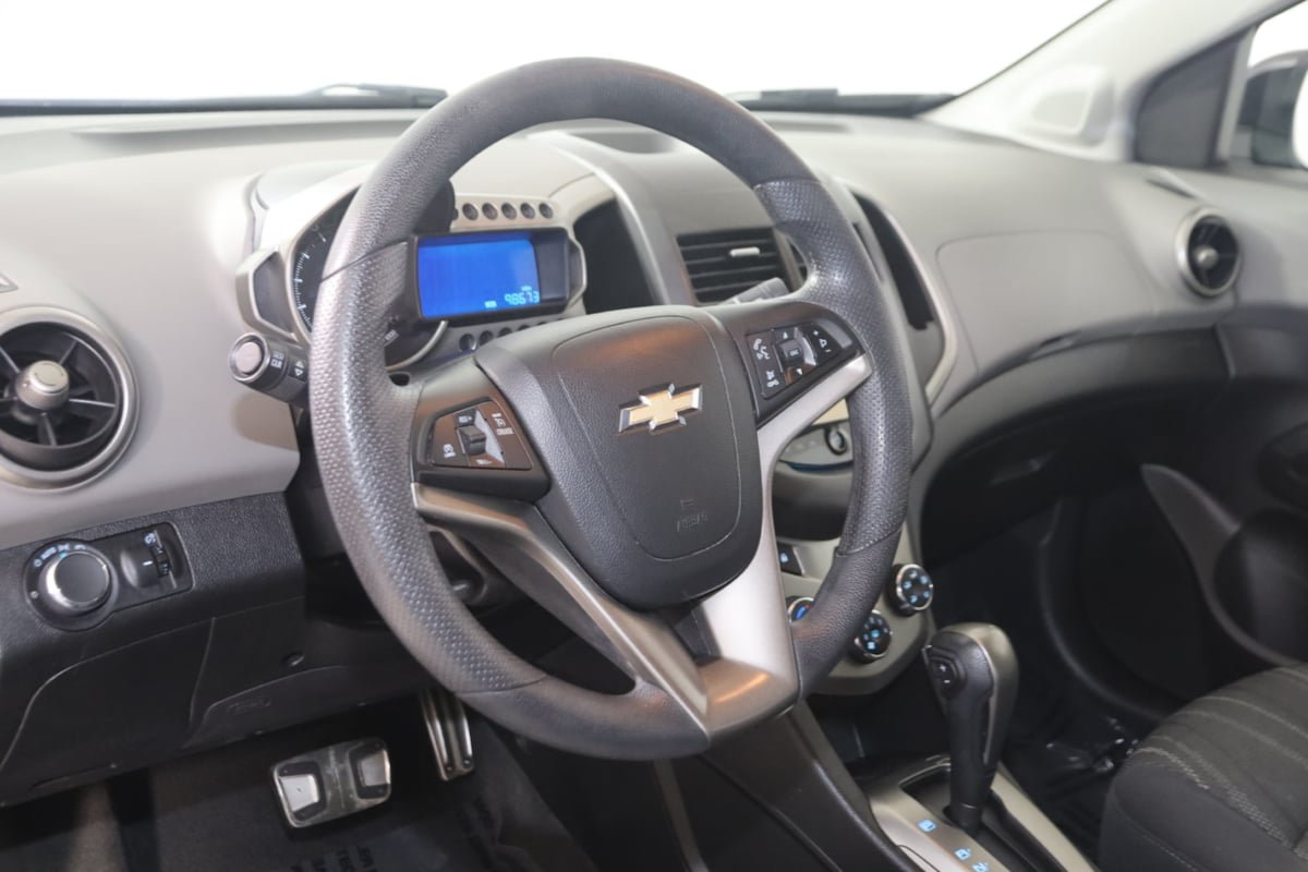 Used 2016 Chevrolet Sonic LT FWD image 6