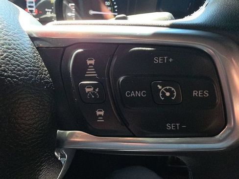 Used 2024 Jeep Wrangler High Altitude AWD/4WD image 33