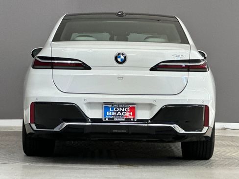 Used 2023 BMW 740i RWD image 10