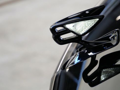 Used 2024 Bentley Flying Spur W12 image 38