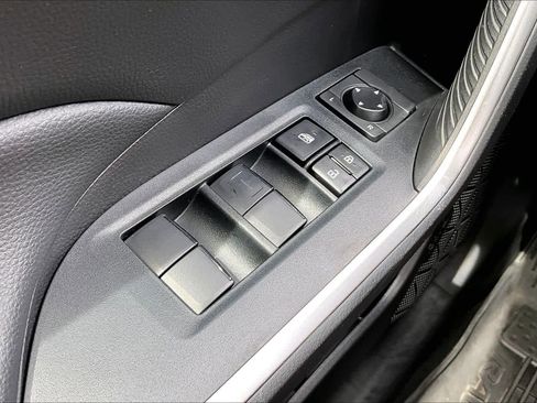 Used 2023 Toyota RAV4 LE image 32