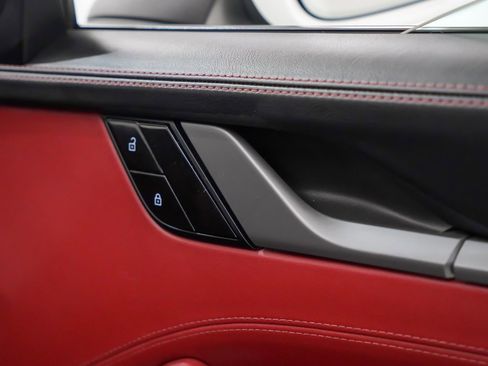 Certified 2020 Porsche 911 Carrera 4S image 15