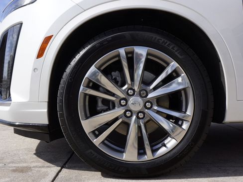 Used 2024 Cadillac XT6 Premium Luxury w/ Platinum Package image 17