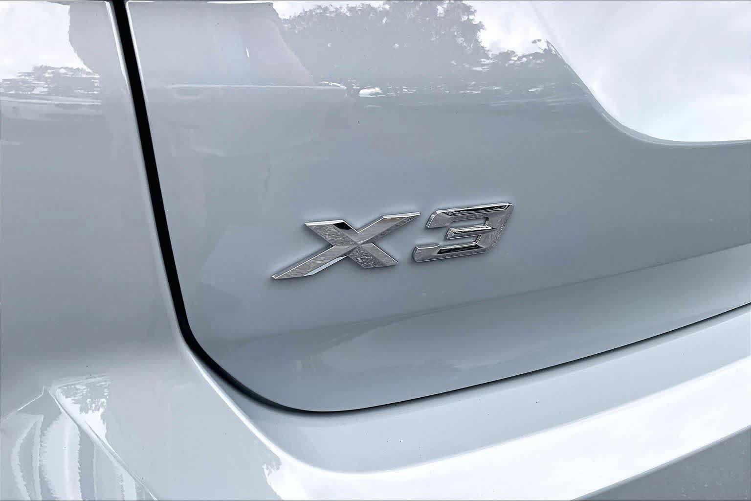 Used 2024 BMW X3 sDrive30i w/ M Sport Package RWD image 31