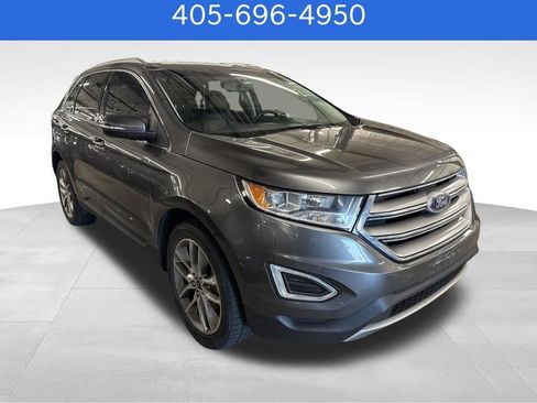 Used 2018 Ford Edge Titanium w/ Technology Package FWD image 2
