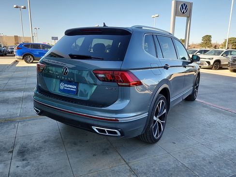 Used 2023 Volkswagen Tiguan SEL R-Line AWD/4WD image 7
