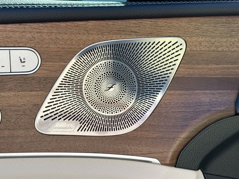 Used 2024 Mercedes-Benz GLE 450e 4MATIC image 23