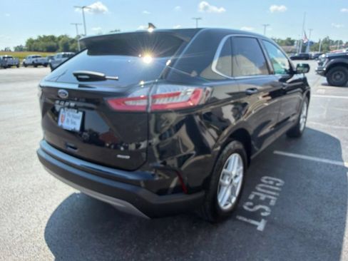 Used 2023 Ford Edge SEL w/ Convenience Package AWD/4WD image 5