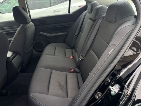 Used 2025 Nissan Altima 2.5 SV image 28