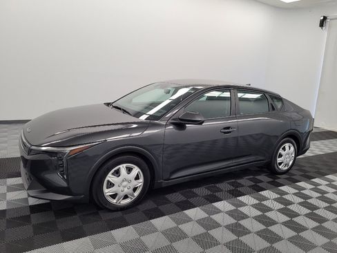 Used 2025 Kia K4 FWD image 2