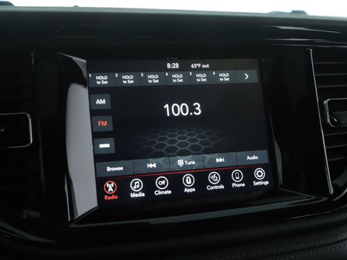 Used 2022 Dodge Durango GT w/ Blacktop Package AWD/4WD image 13