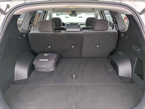 Used 2023 Hyundai Santa Fe SEL Convenience image 11