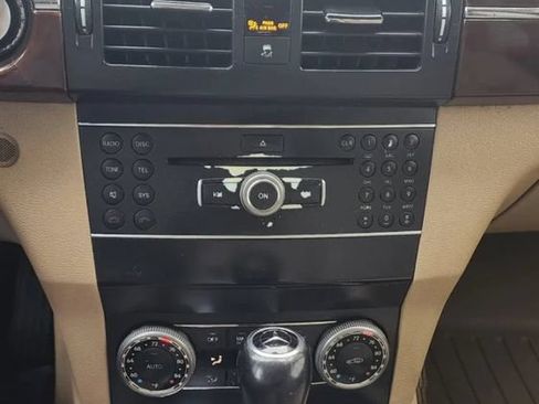 Used 2012 Mercedes-Benz GLK 350 2WD image 11