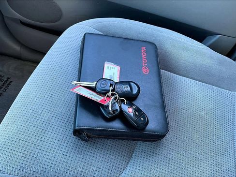 Used 2005 Toyota Sienna LE image 14