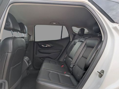 Used 2019 GMC Terrain SLT w/ Preferred Package FWD image 18