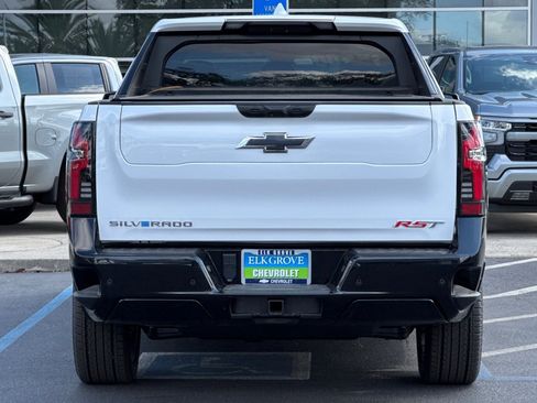 New 2024 Chevrolet Silverado EV RST image 4