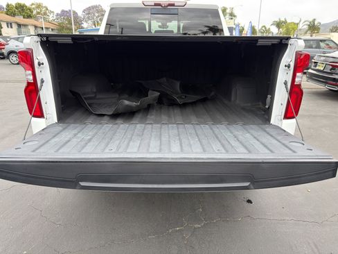 Used 2020 Chevrolet Silverado 1500 LTZ w/ LTZ Plus Package AWD/4WD image 17